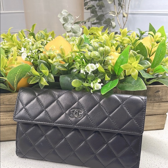Chanel Classic Long Flat Wallet - Picture 4 of 5